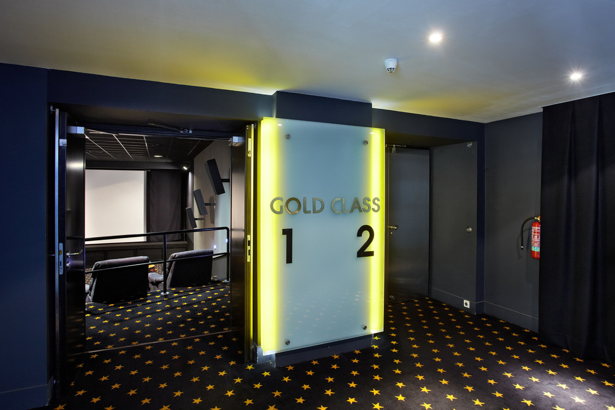 Gold Class 03